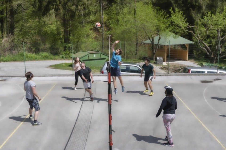DPČ: PIKNIK IN ODBOJKARSKI TURNIR V SOPOTNICI