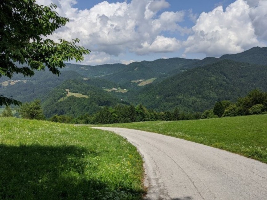 DPČ: UTRINKI S POHODA NA SVETEGA PETRA HRIB